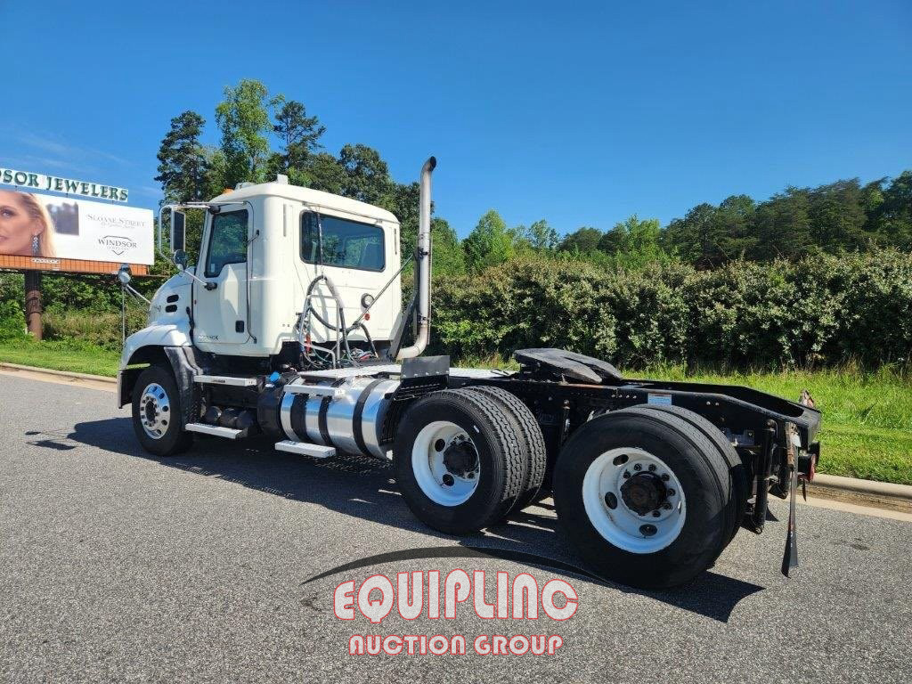 2012 Mack CXU613