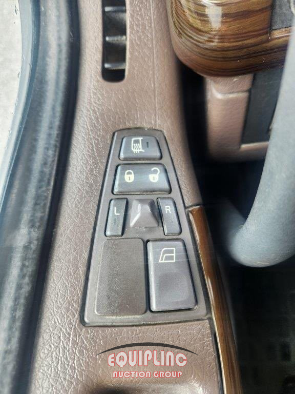 2015 Volvo VNL-64-T-300