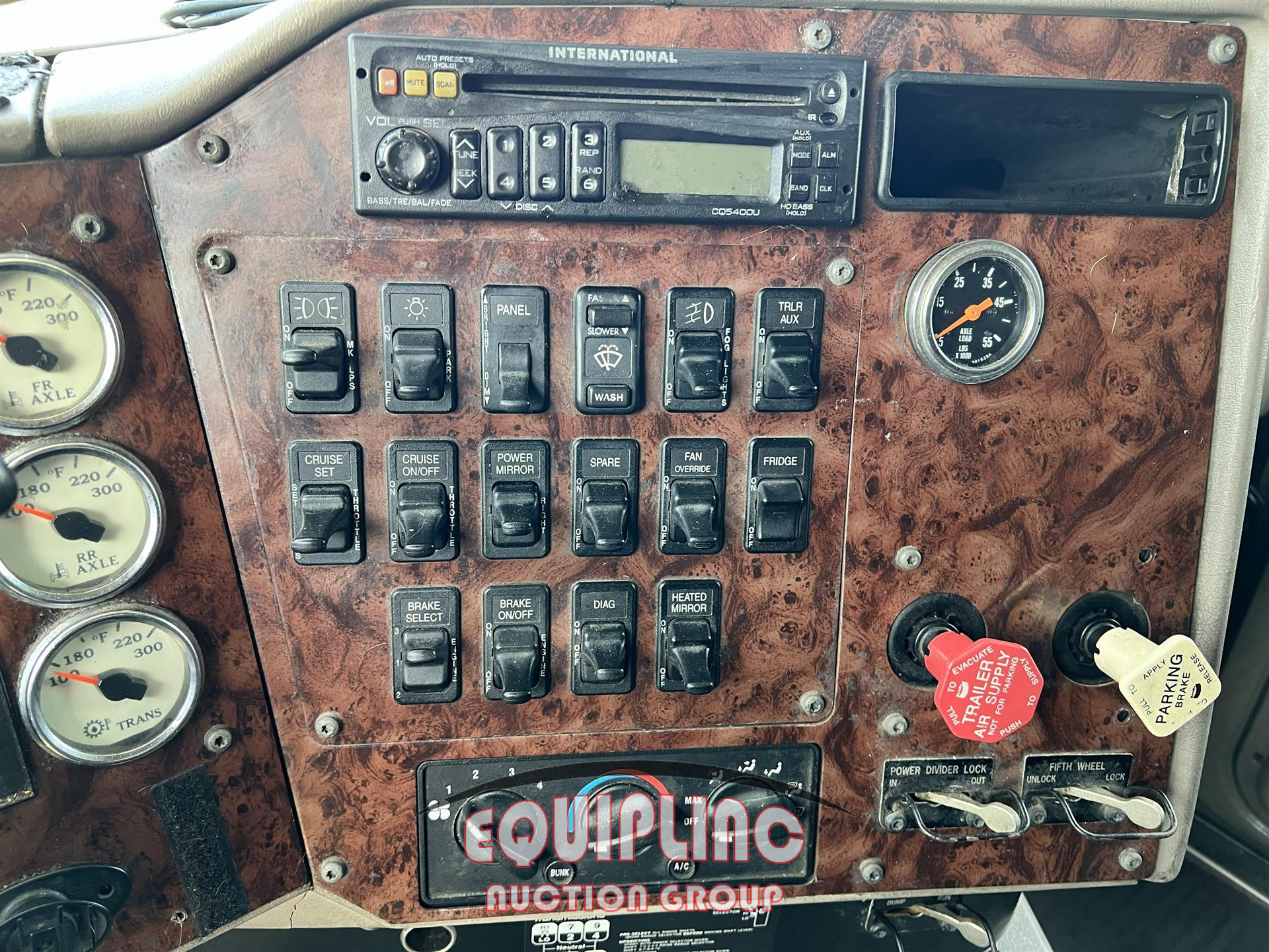 2005 International 9900I