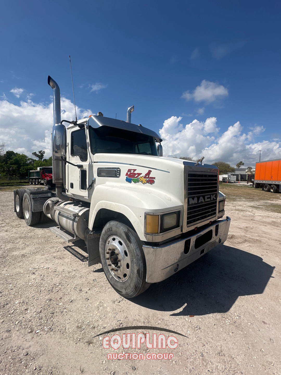 2006 Mack CHU613