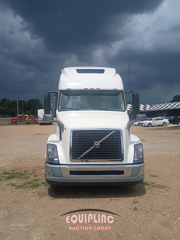 2018 Volvo VNL670