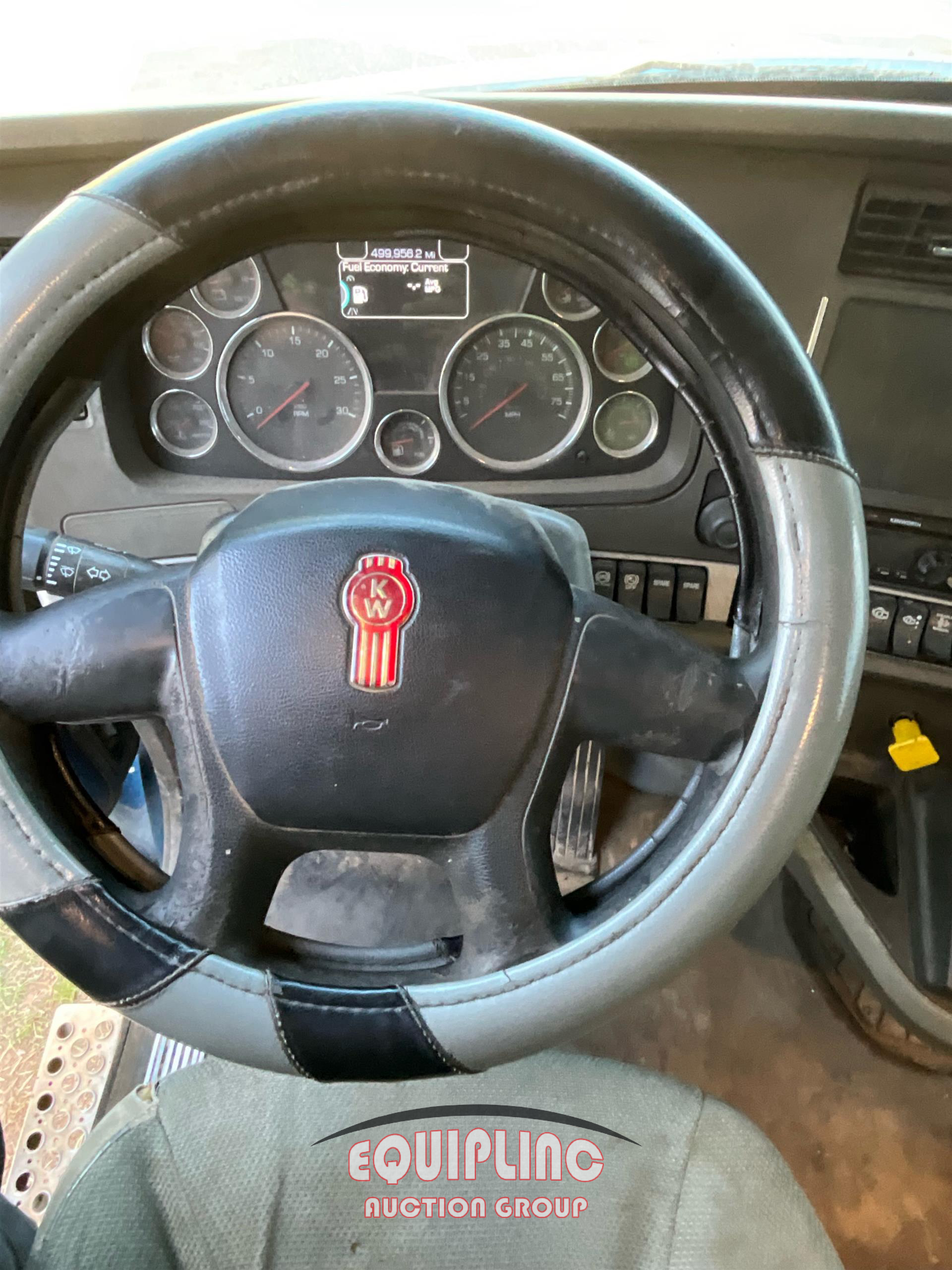 2017 Kenworth T880
