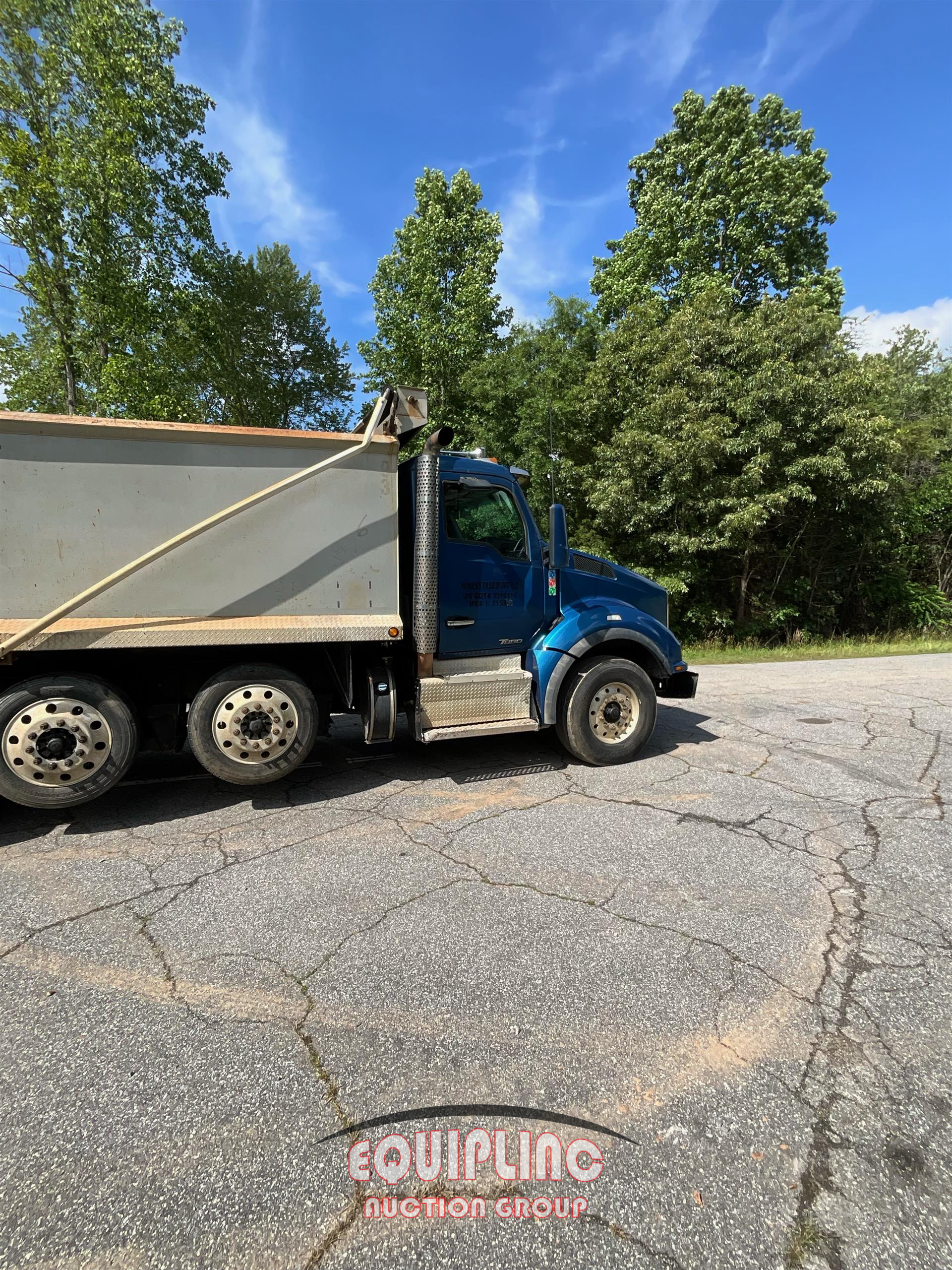 2017 Kenworth T880