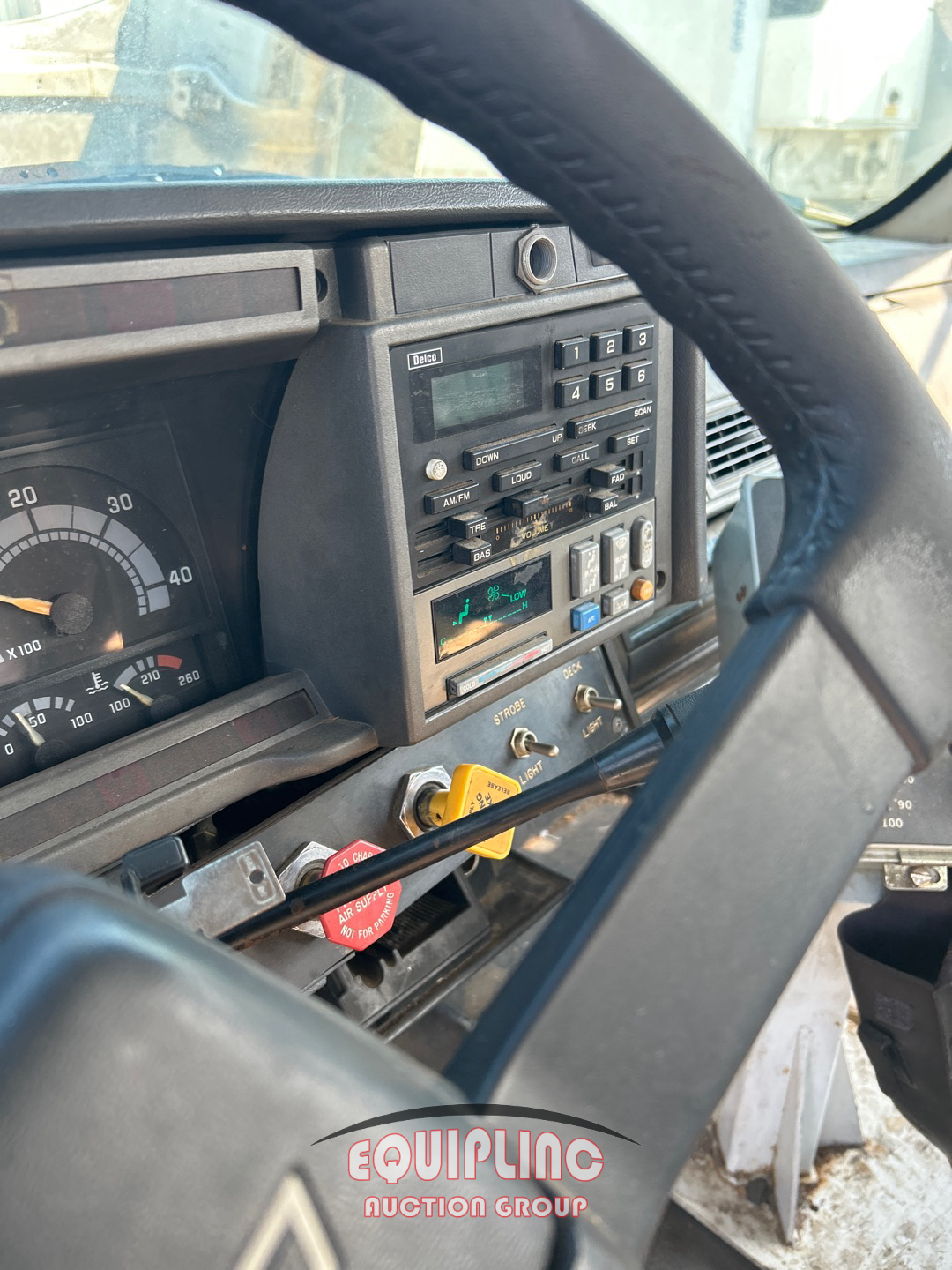 1999 Chevrolet C7500