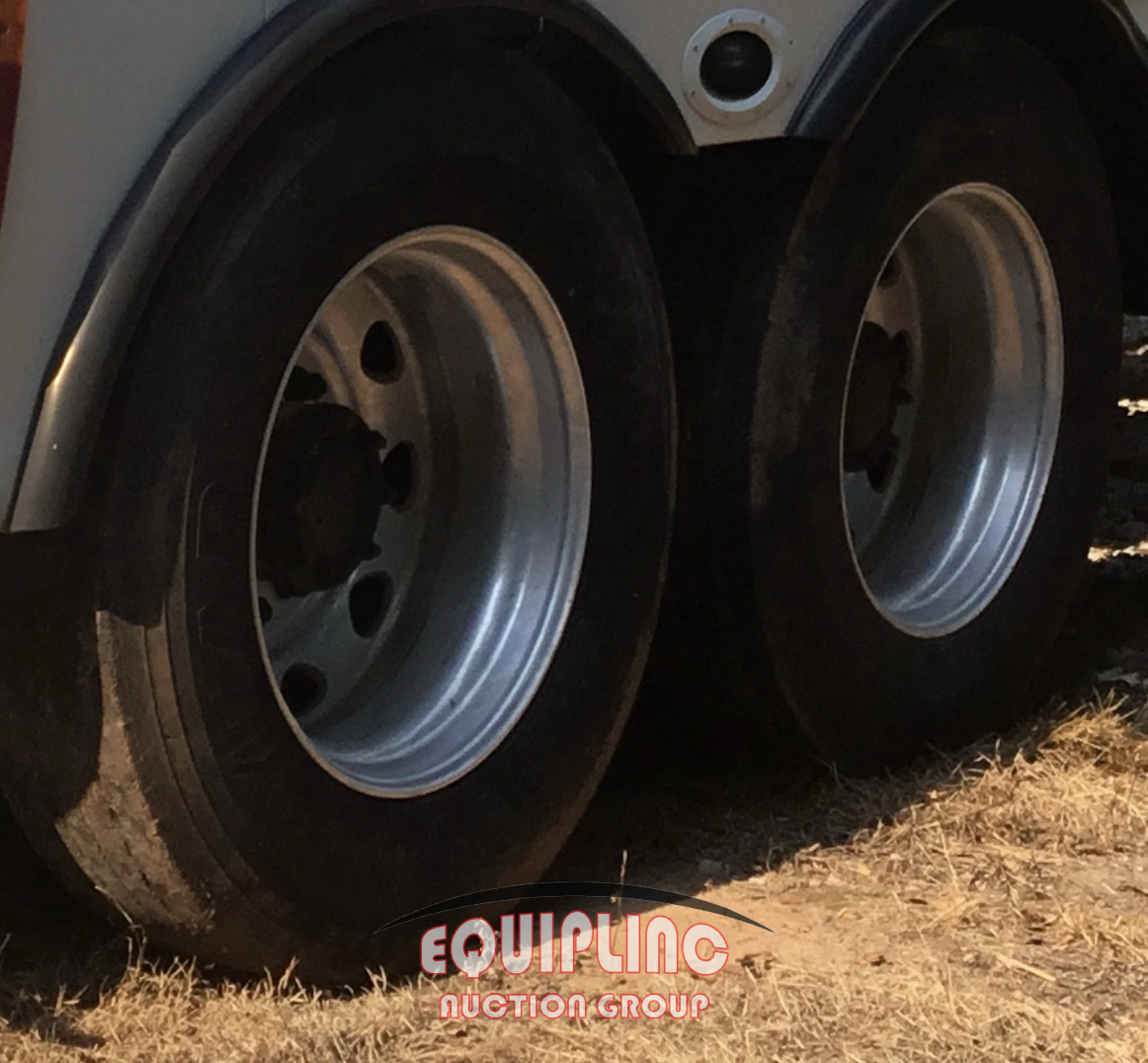 2003 Kenworth T800