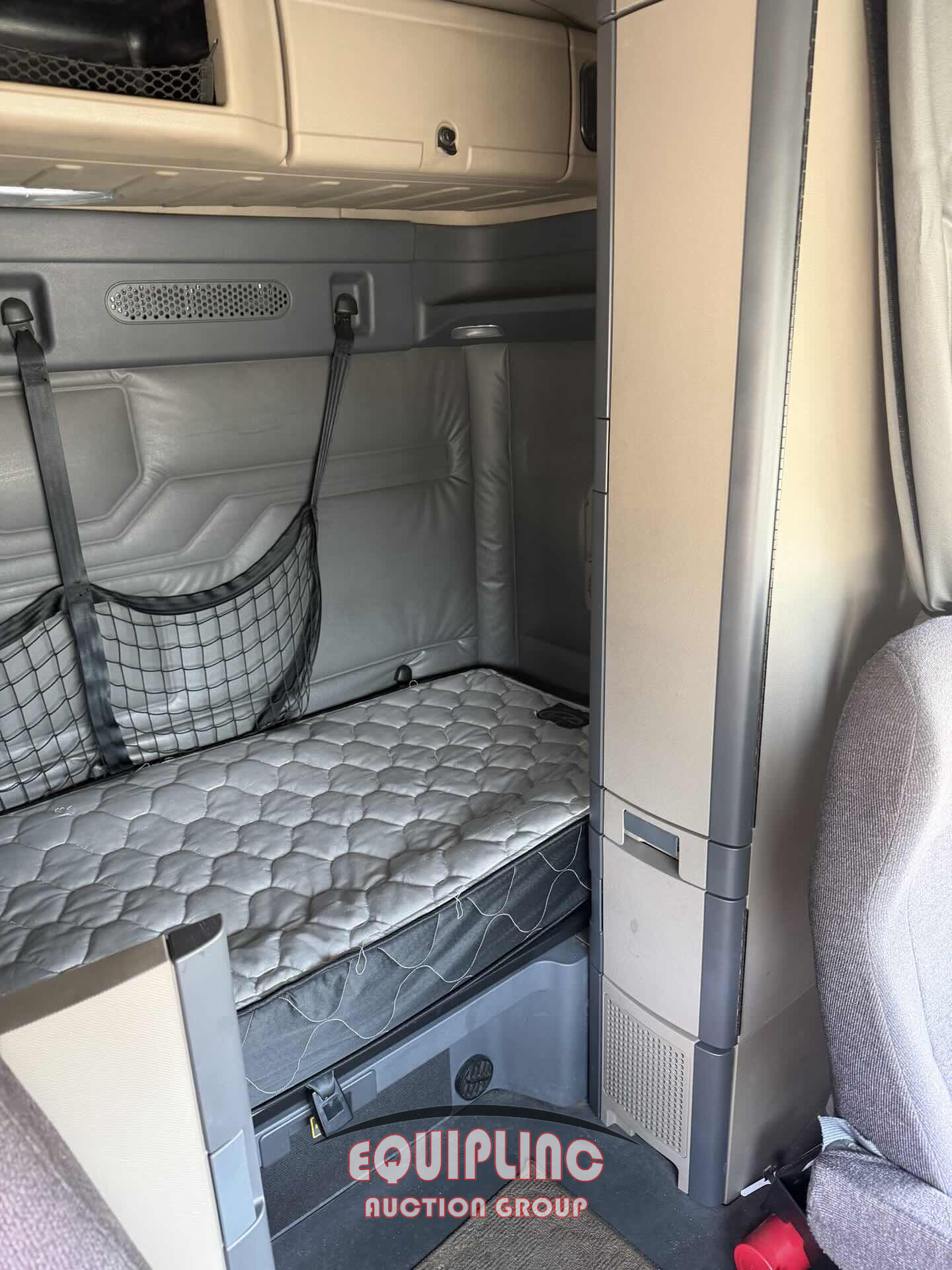 2018 Freightliner CASCADIA