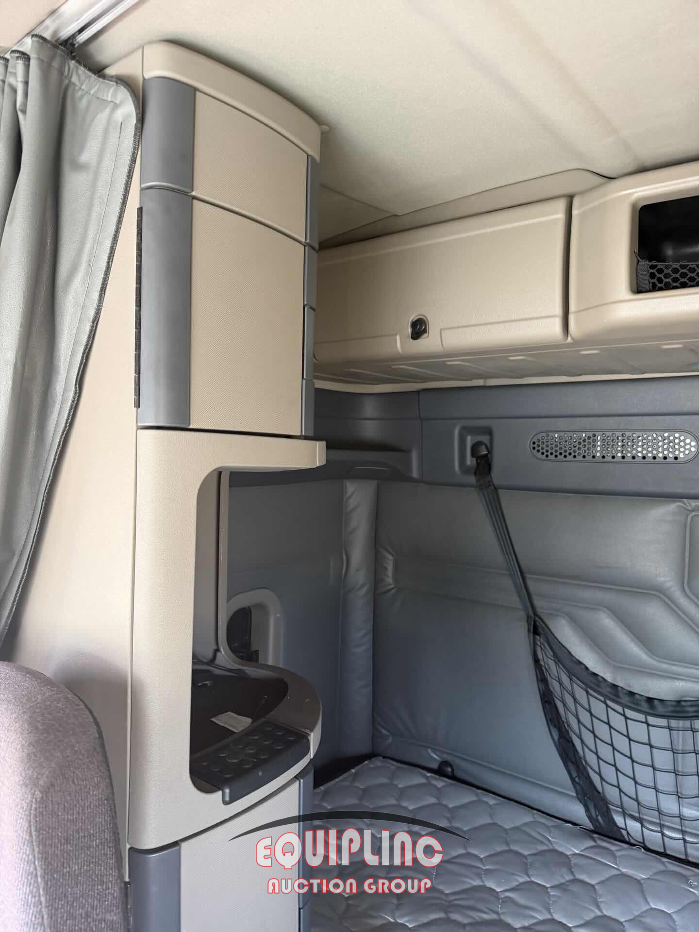 2018 Freightliner CASCADIA