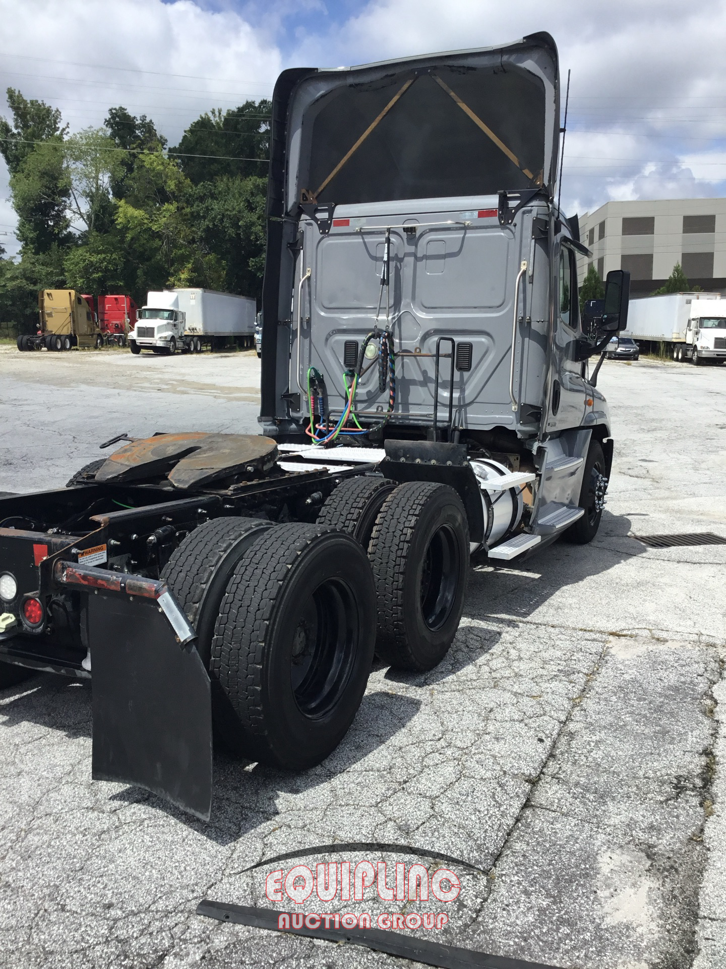 2016 Freightliner CASCADIA