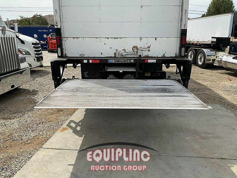 2018 Freightliner M2