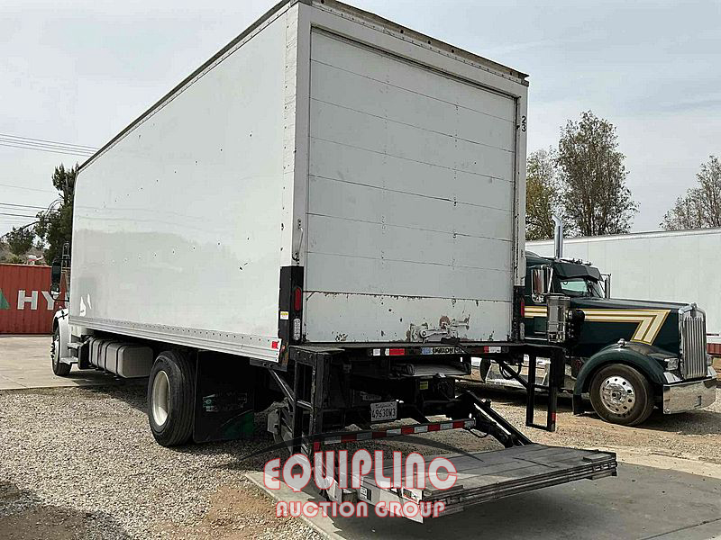 2018 Freightliner M2
