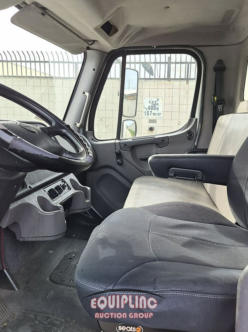 2018 Freightliner M2