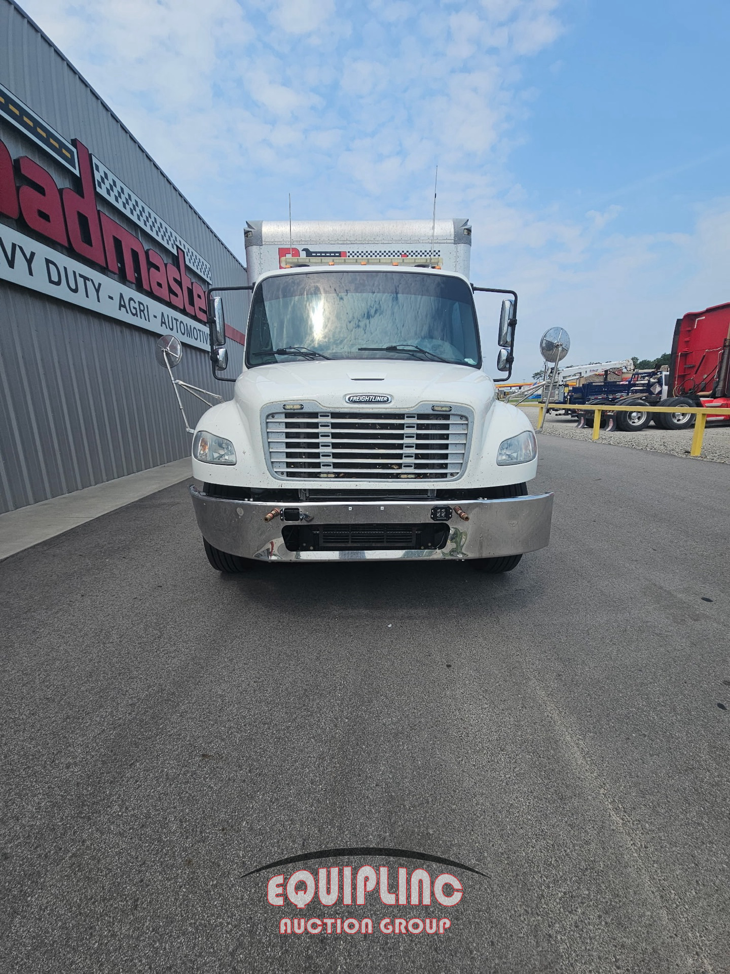 2017 Freightliner M2 106