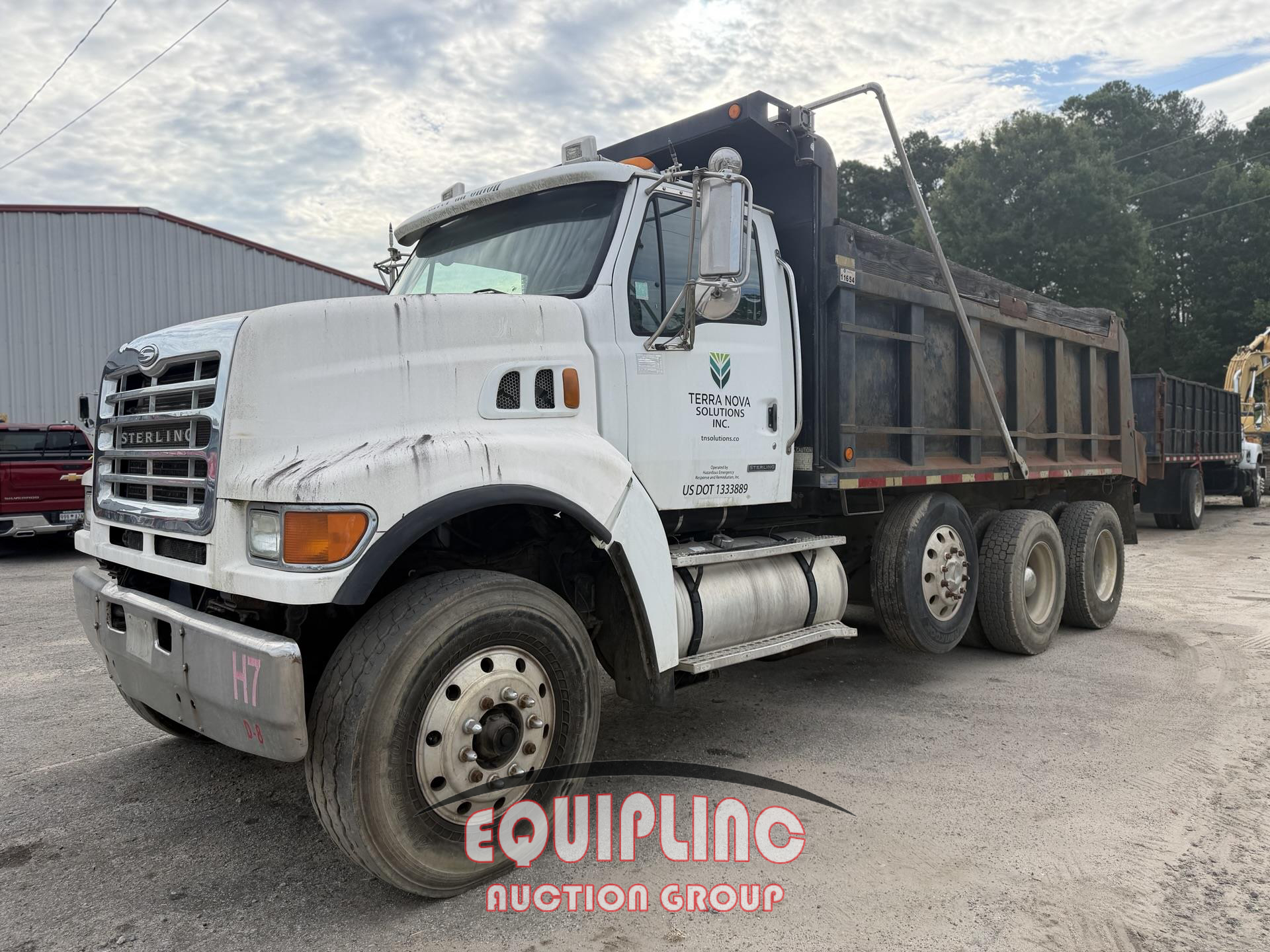 Photo of 2003 Sterling L9500