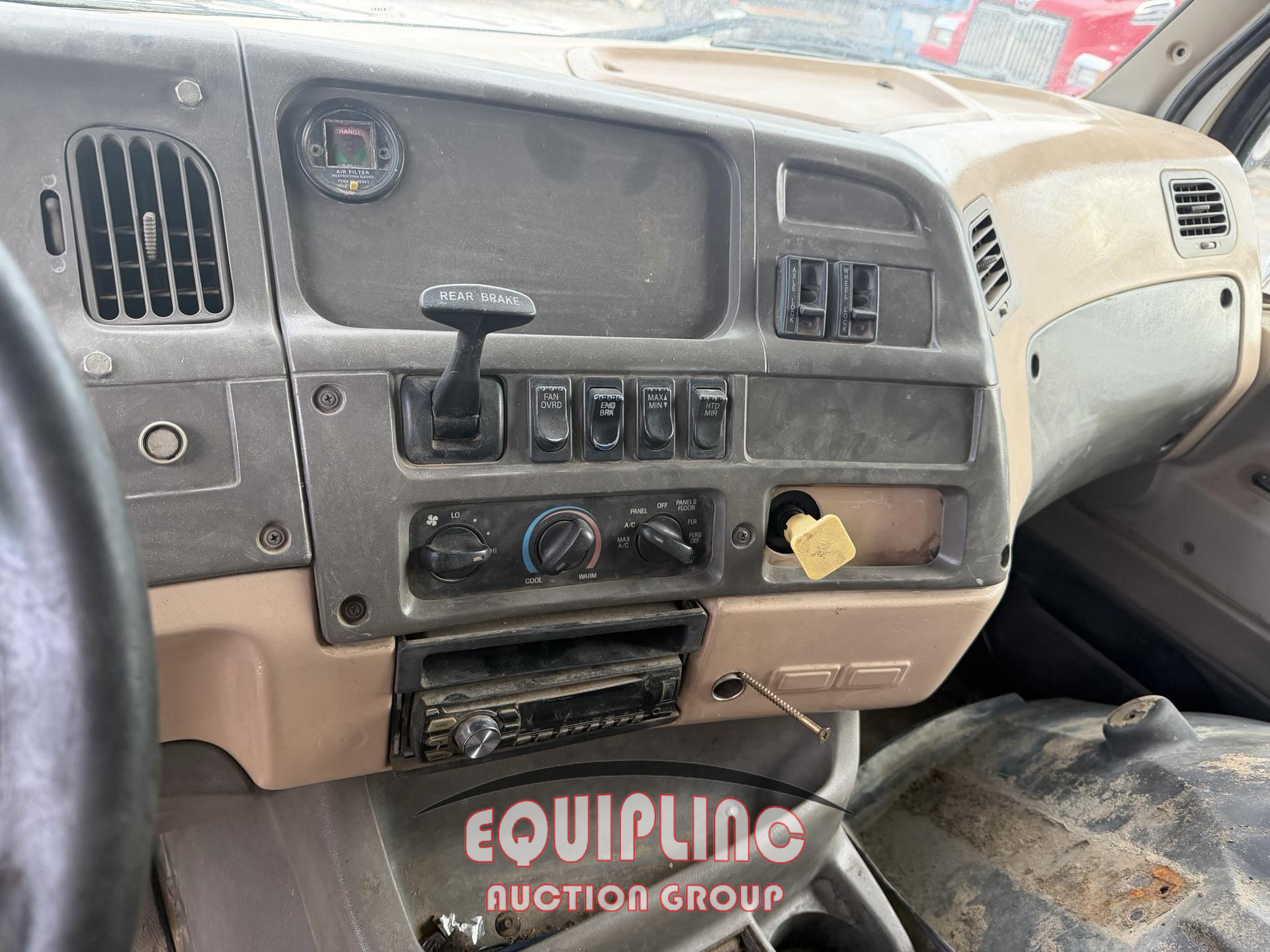 2003 Sterling L9500