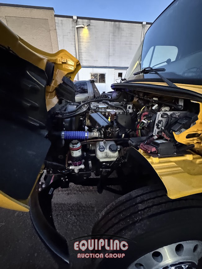 2018 Freightliner M2