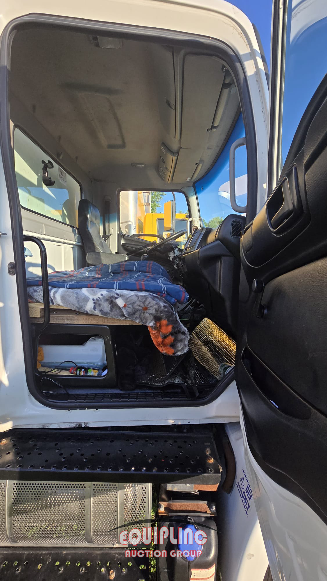 2020 Hino 268