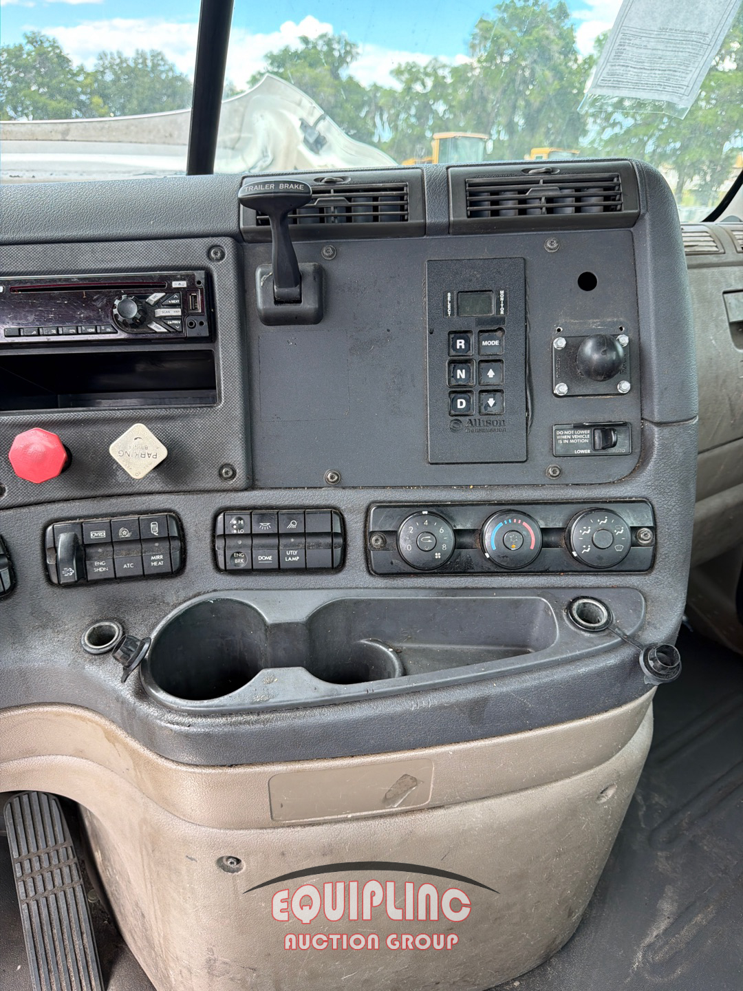 2011 Freightliner CASCADIA
