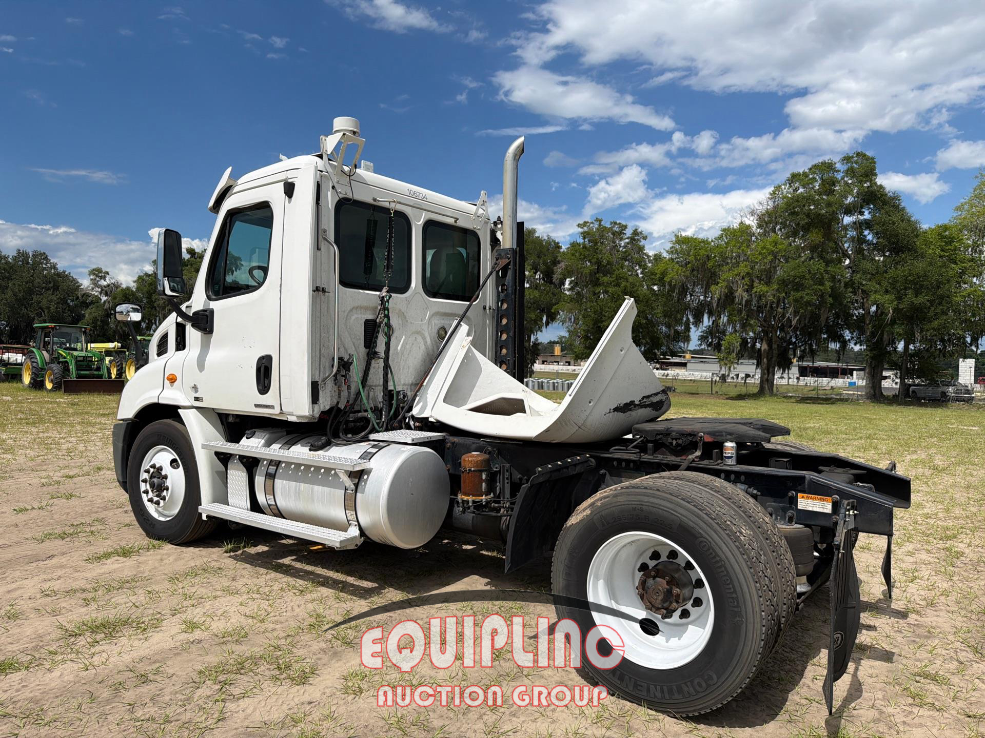 2011 Freightliner CASCADIA
