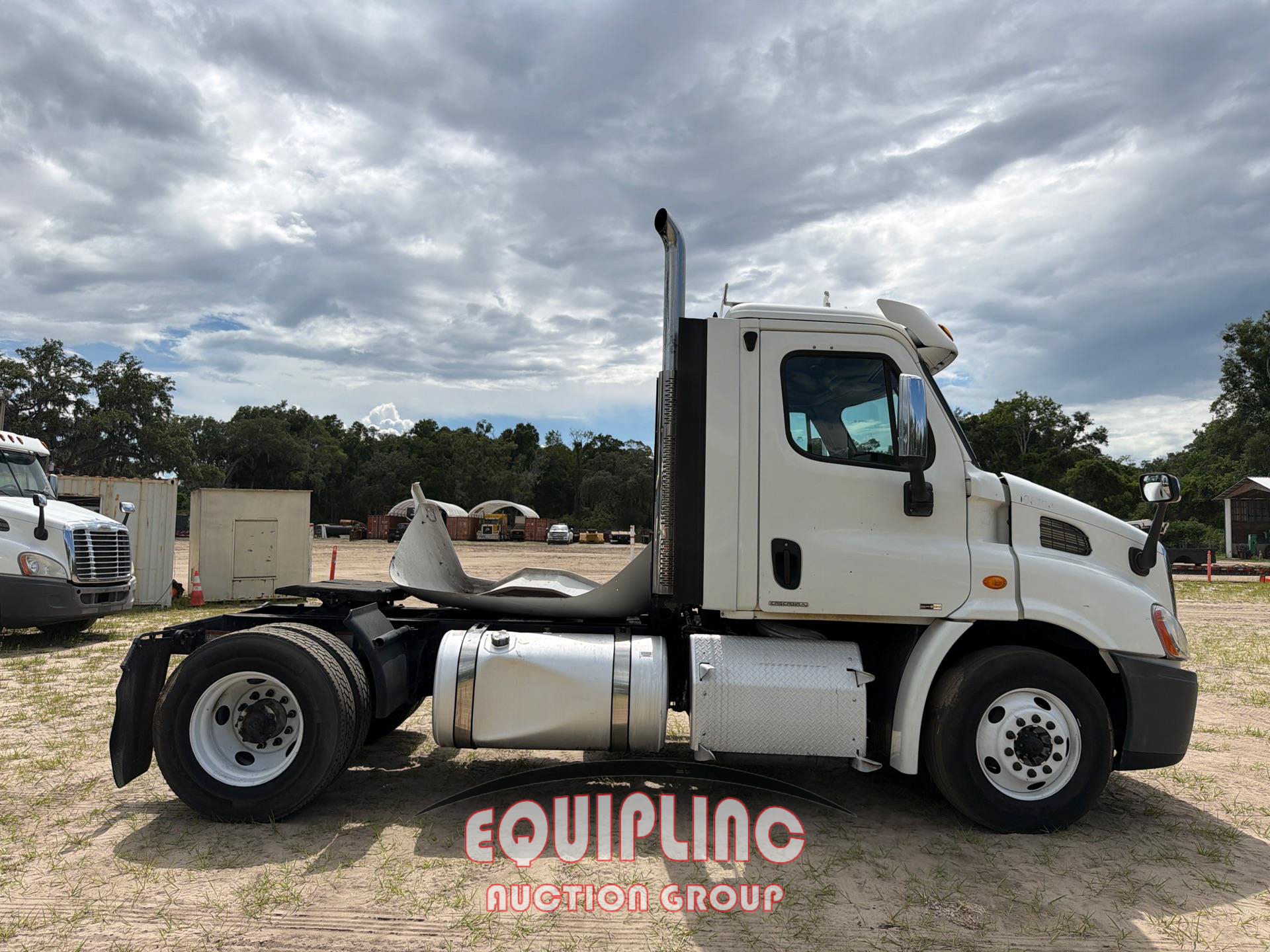 2011 Freightliner CASCADIA