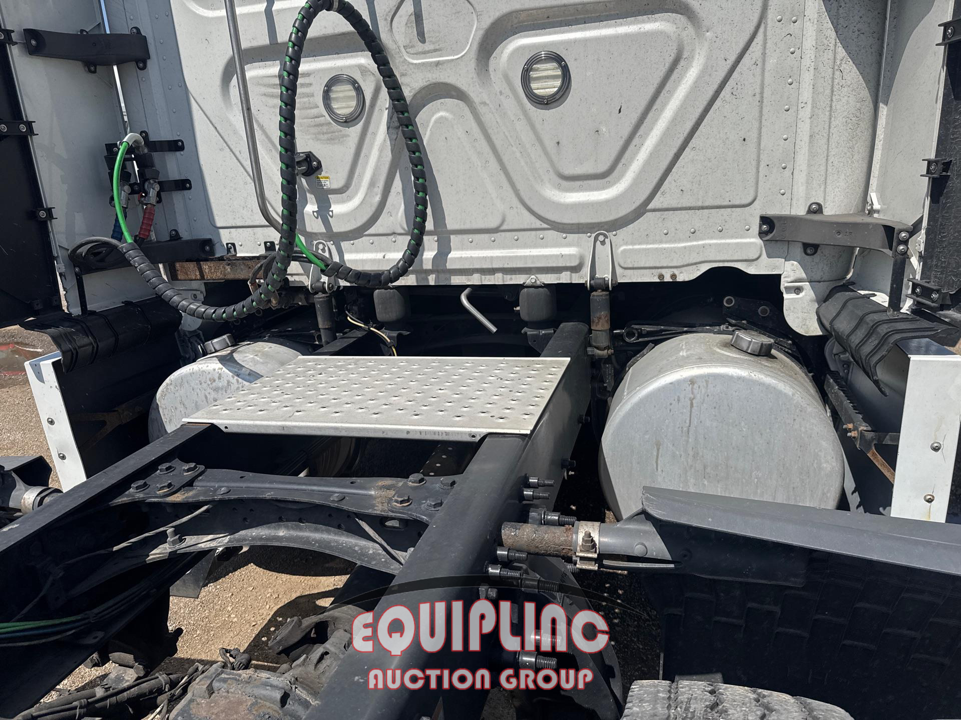 2020 Freightliner CASCADIA