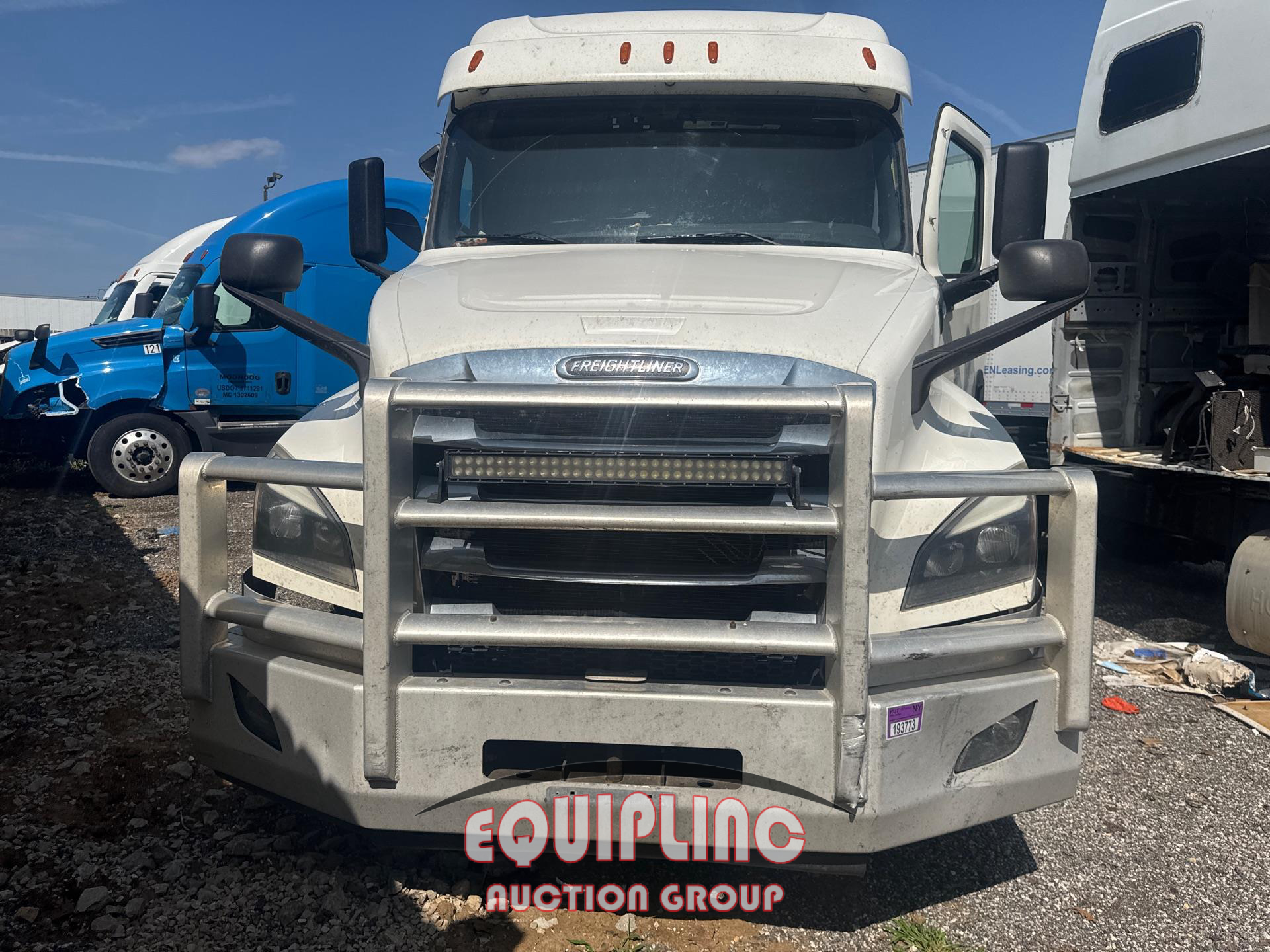 Photo of 2021 Freightliner CASCADIA