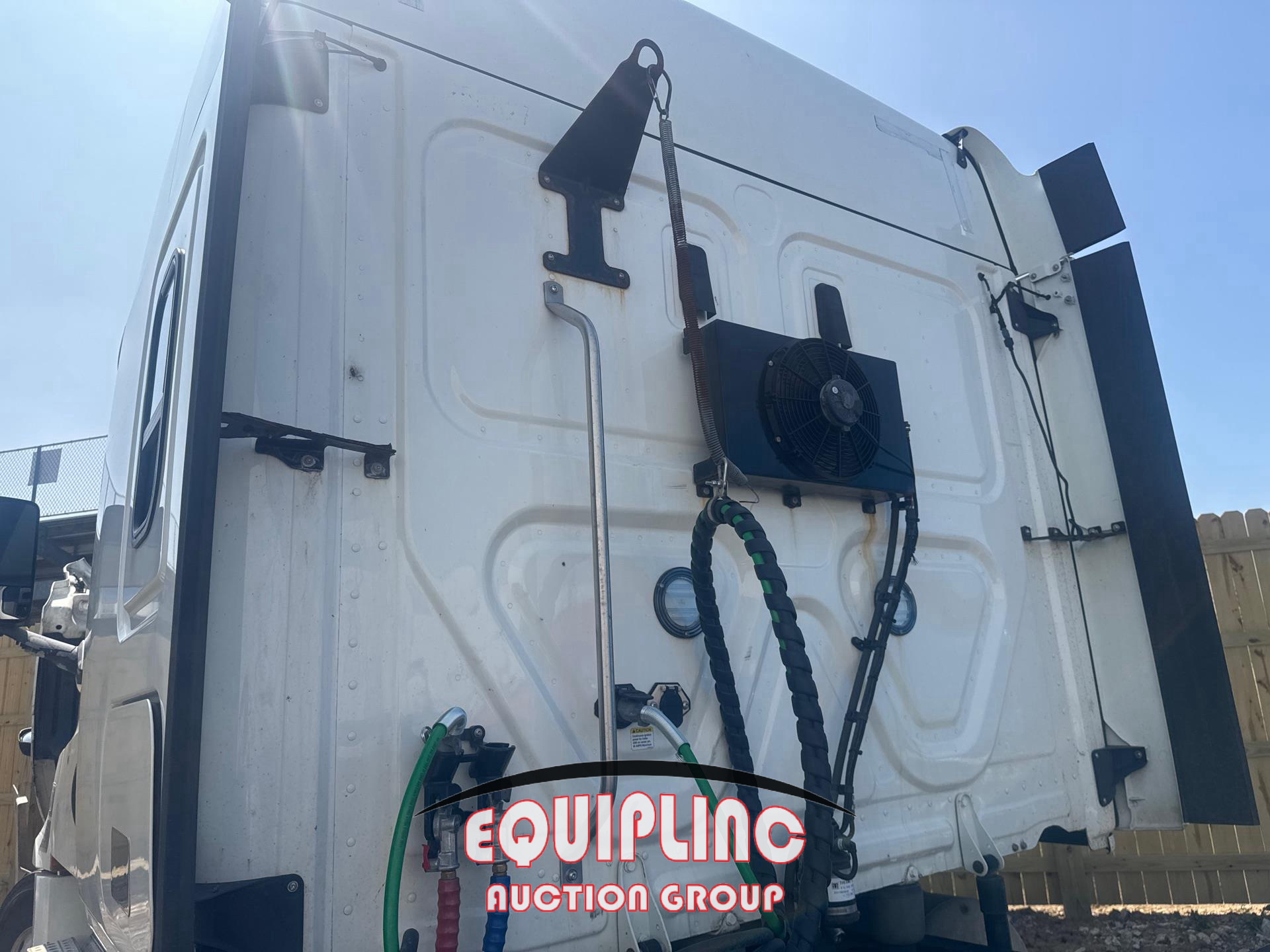 2021 Freightliner CASCADIA
