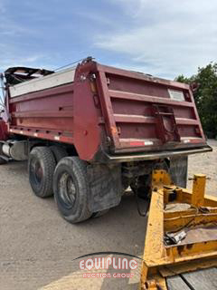 1996 Ford L8000