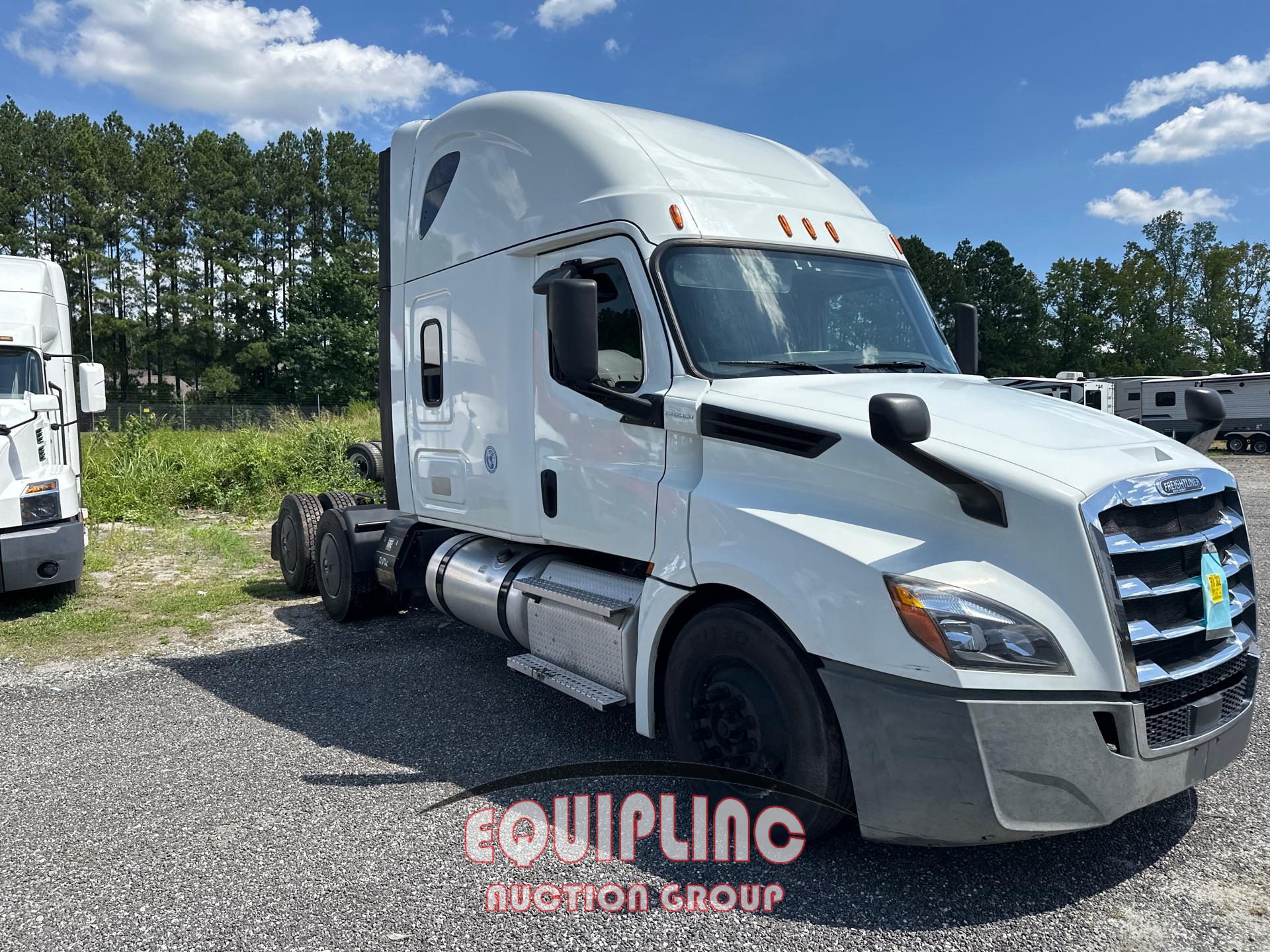 2020 Freightliner CASCADIA