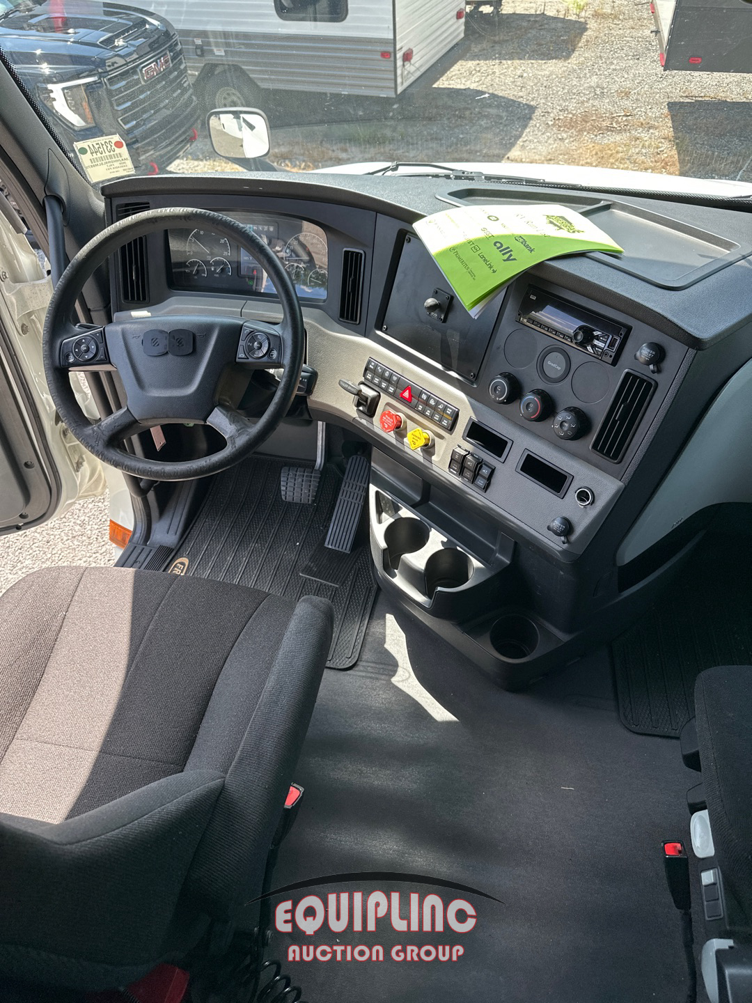 2020 Freightliner CASCADIA