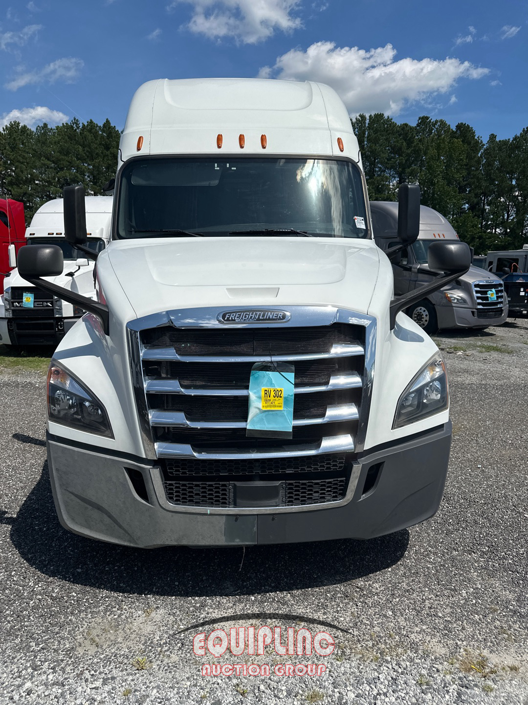 2020 Freightliner CASCADIA