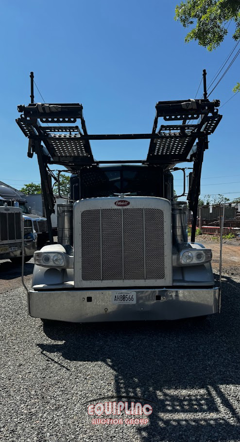 2019 Peterbilt 389