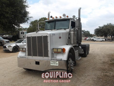 Photo of 2007 Peterbilt 376