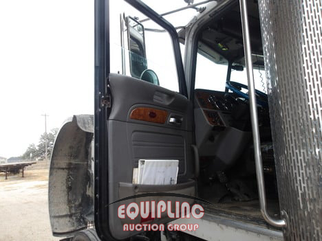 2007 Peterbilt 376