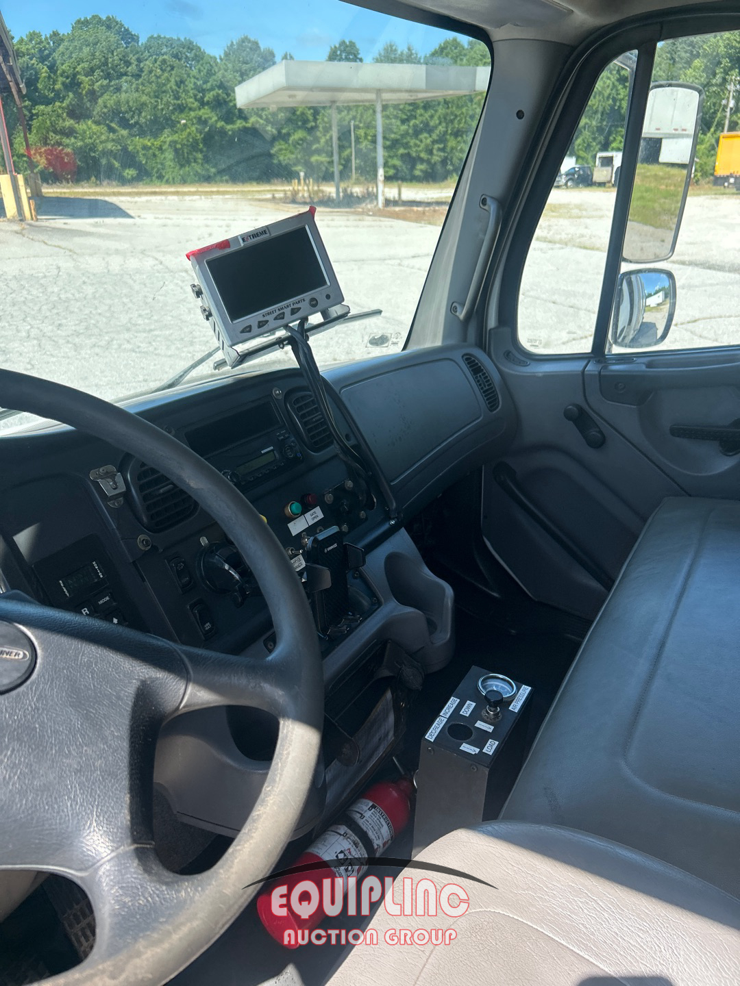 2012 Freightliner M2