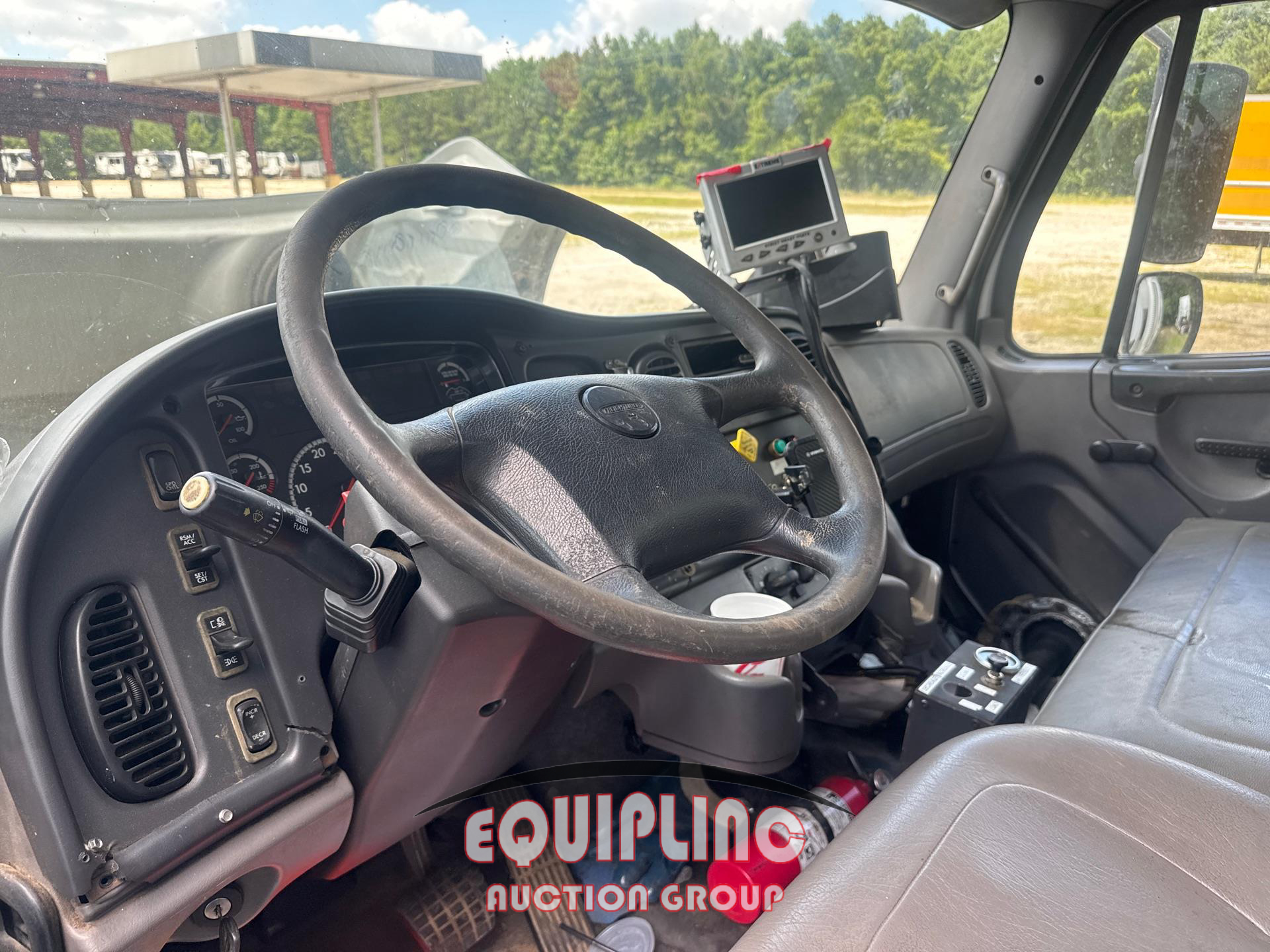 2012 Freightliner M2