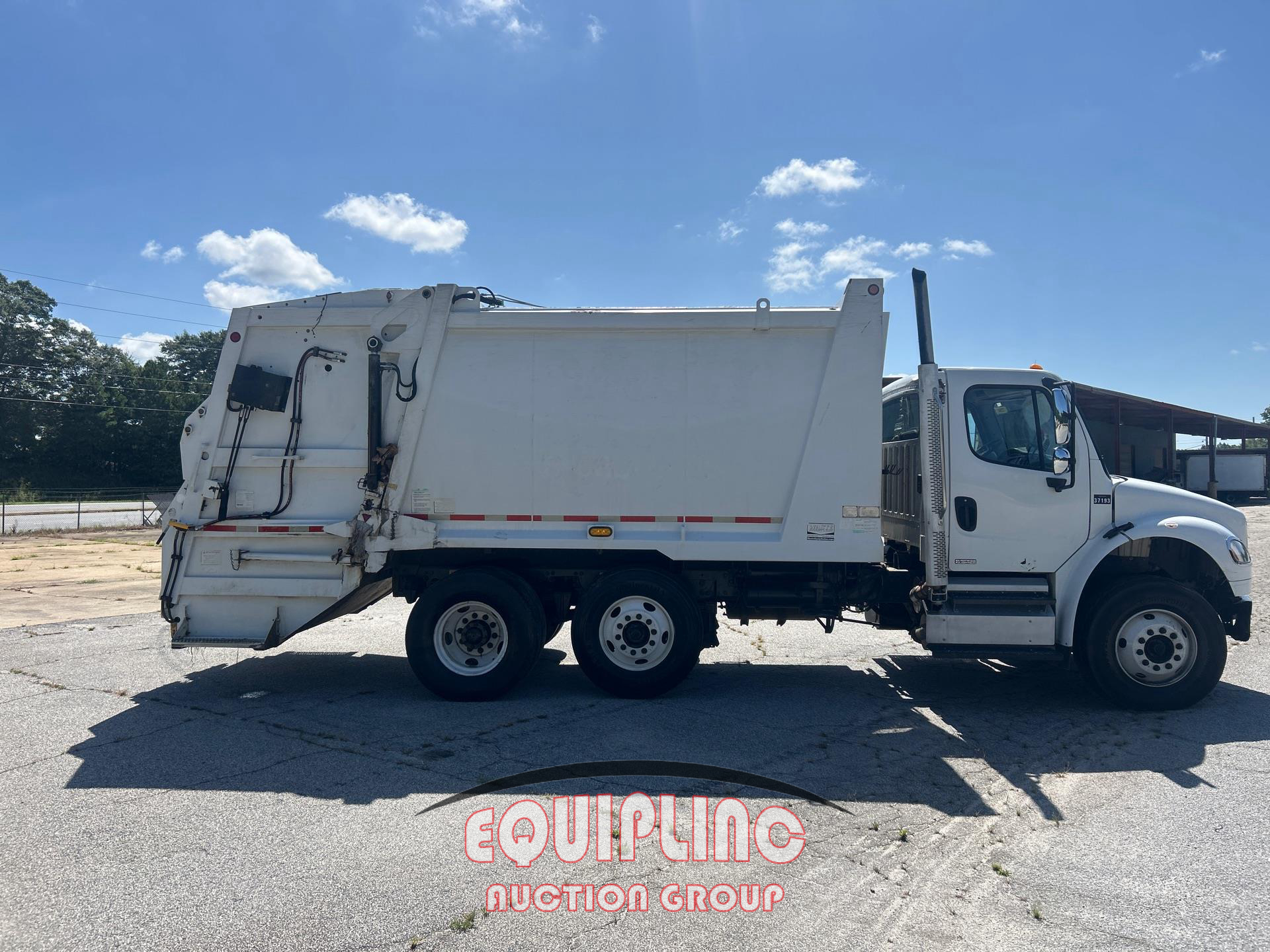 2012 Freightliner M2