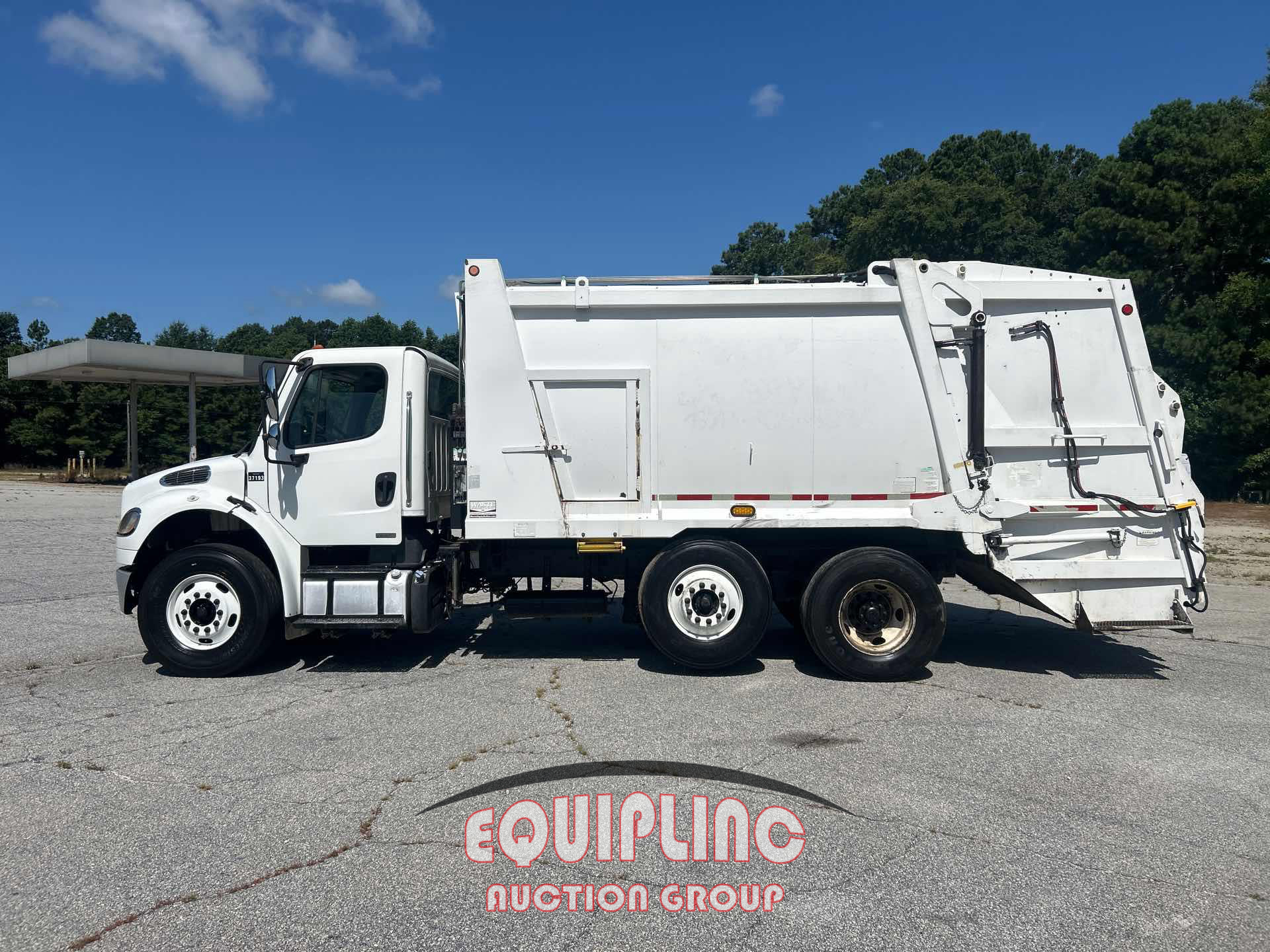 2012 Freightliner M2