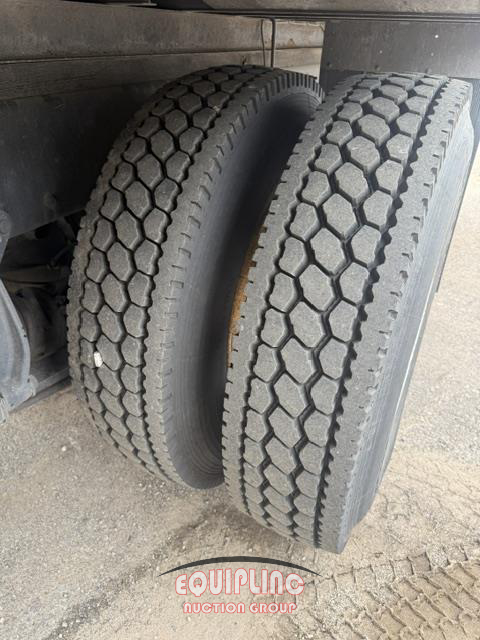 2015 Freightliner M2