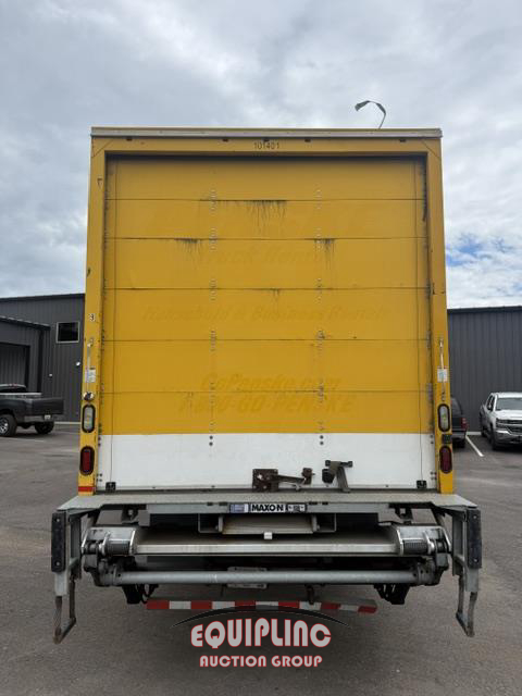 2015 Freightliner M2