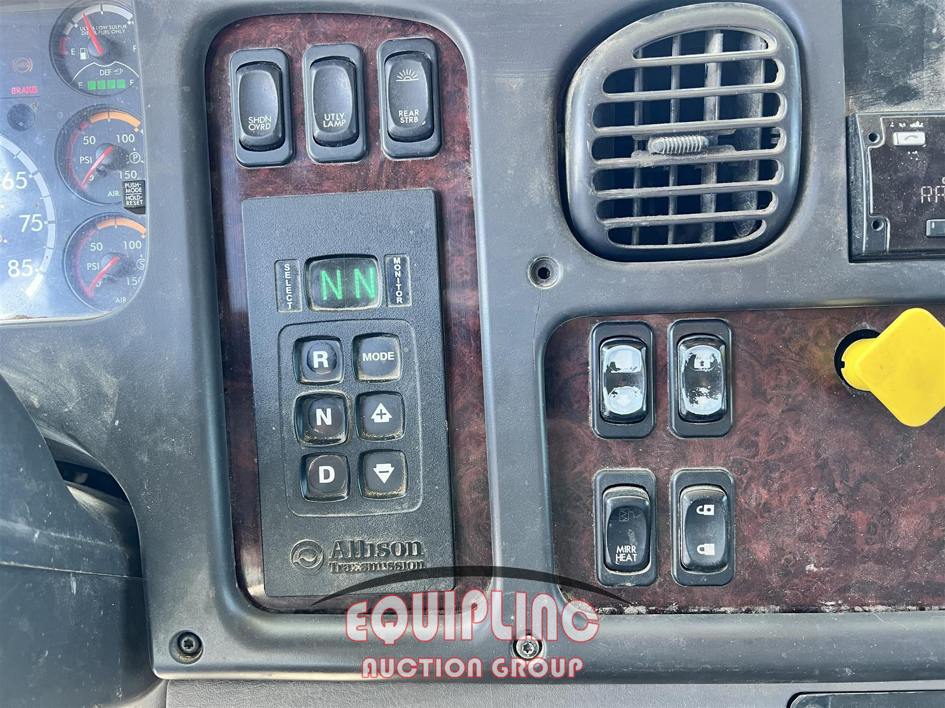 2019 Freightliner M2