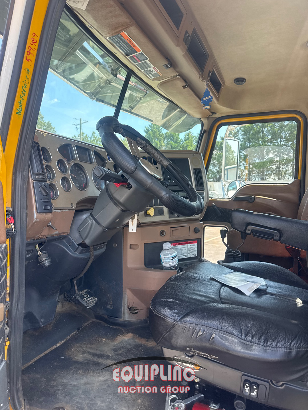 2009 Mack GU813