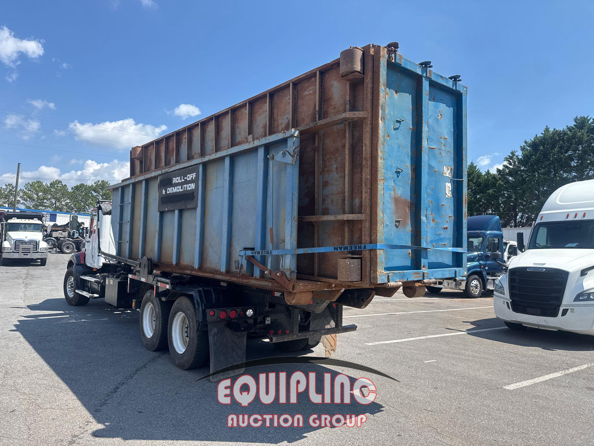 2009 Mack GU813