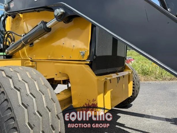 2021 John Deere 710