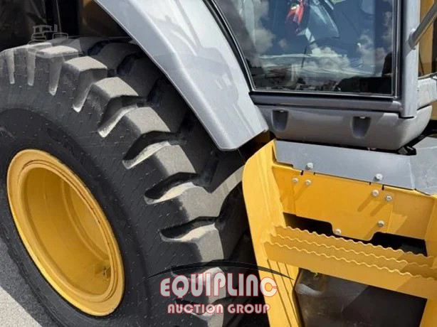 2021 John Deere 710
