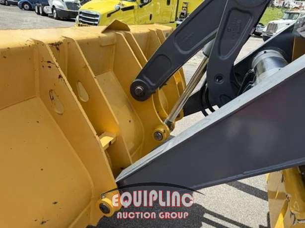 2021 John Deere 710