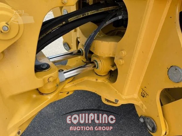 2021 John Deere 710