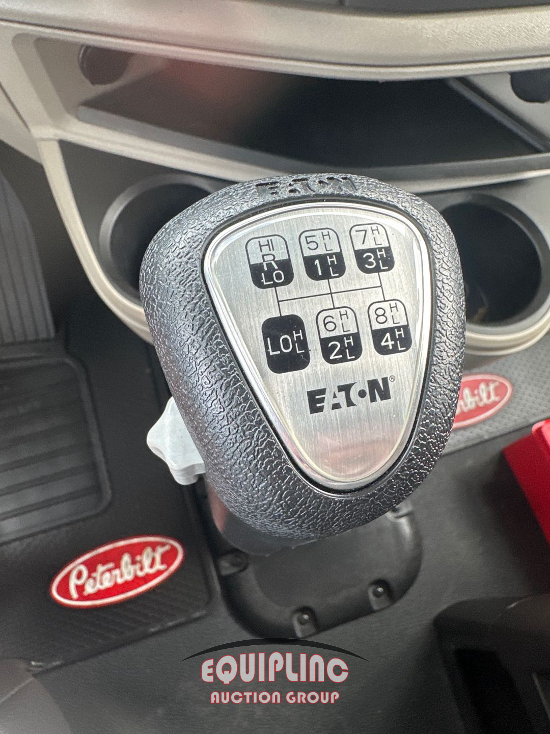 2025 Peterbilt 567