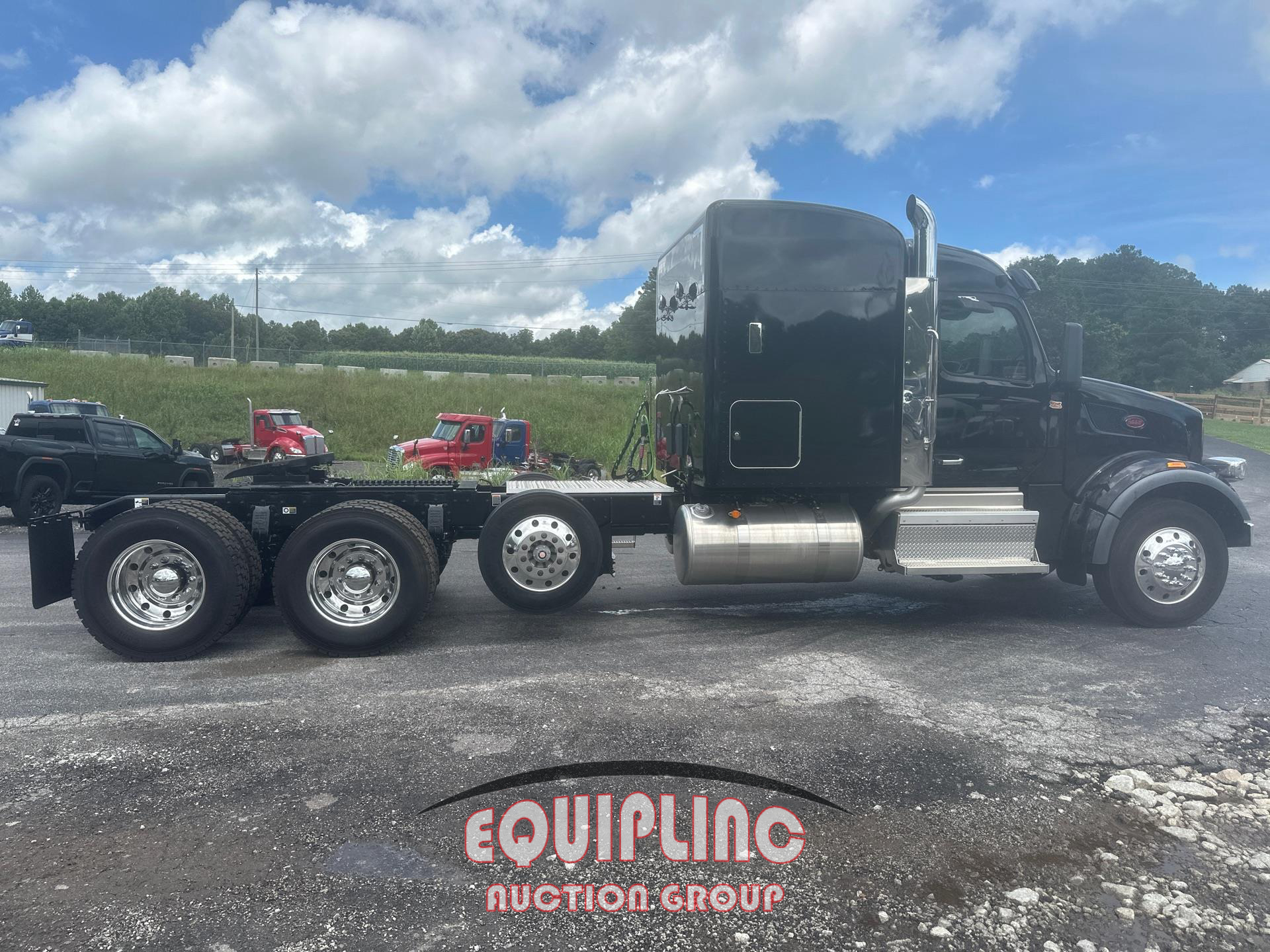 2025 Peterbilt 567