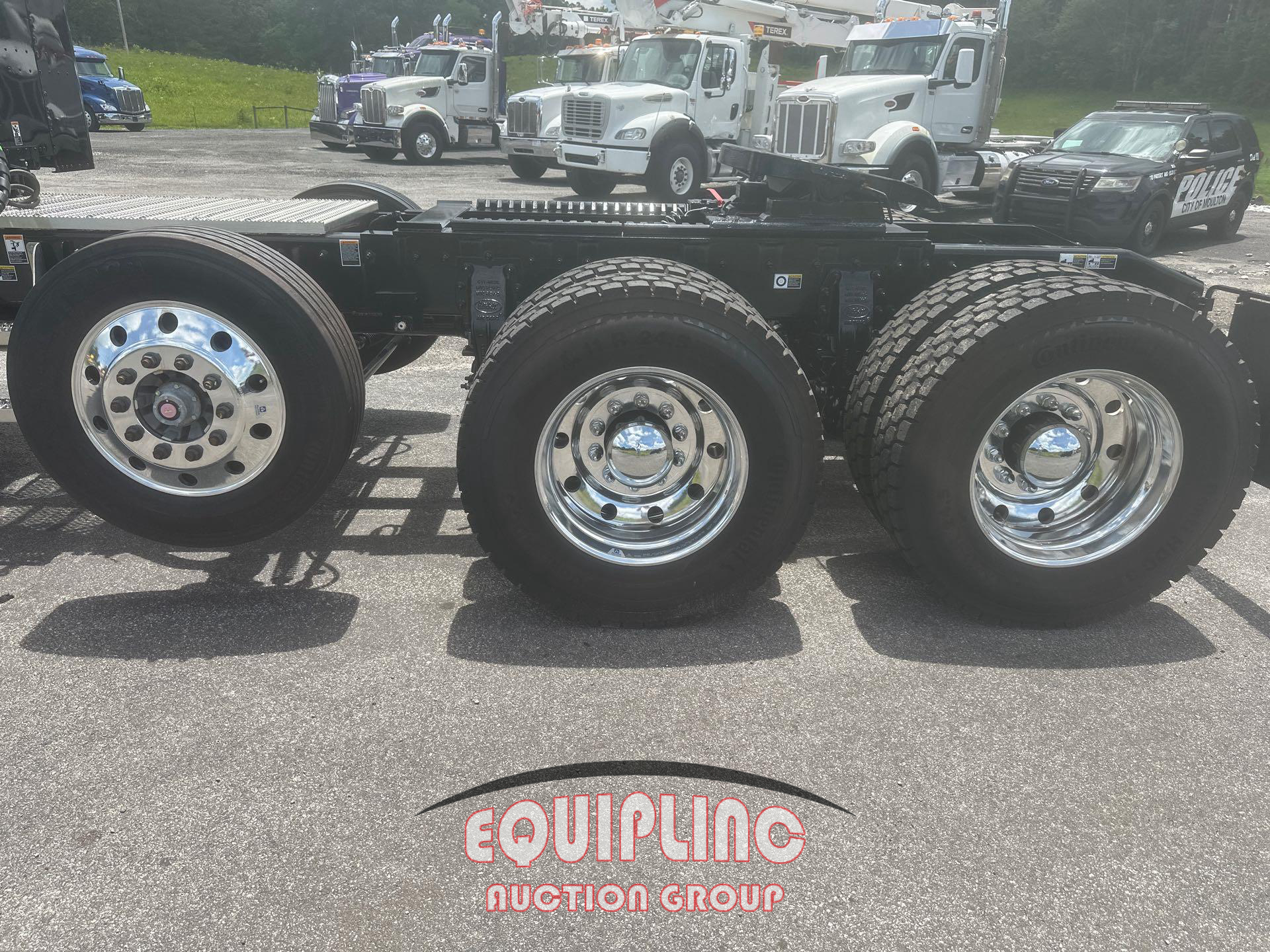 2025 Peterbilt 567