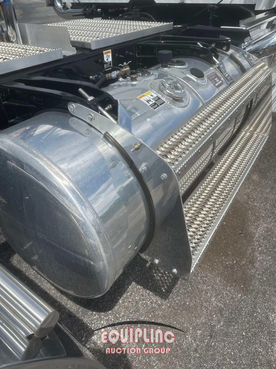 2025 Peterbilt 567